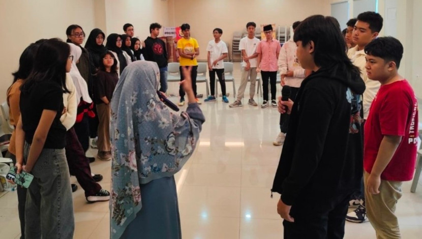 Pelatihan Pemetaan Potensi Kelompok untuk Siswa Kelas 9 di SMP School of Human