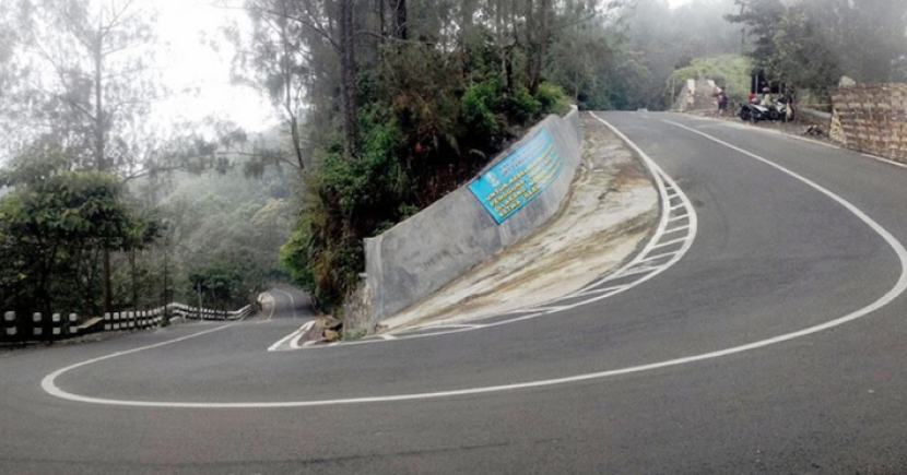 Mengemudi di jalur menanjak atau menurun membutuhkan ketrampilan.     dok Auto 2000