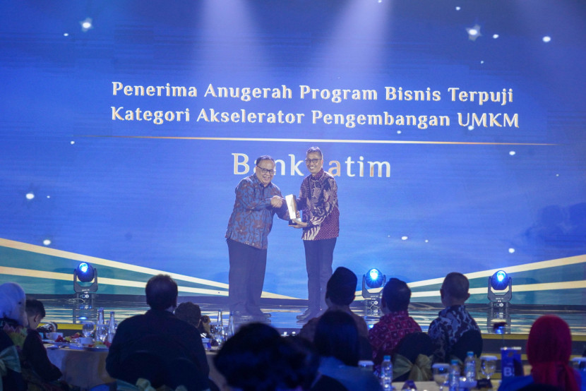 Penganugerahan Detik Jatim Awards 2024 kepada Bank Jatim