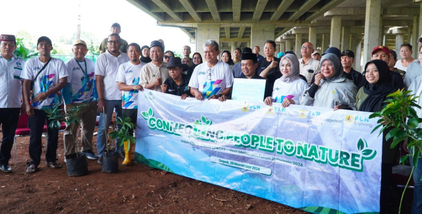 Peringati Hari Menanam Pohon Indonesia, PLN Icon Plus menyelenggarakan program penanaman pohon secara serentak di berbagai wilayah di Indonesia pada Kamis, 28 November 2024. (Foto: Dok PLN Icon Plus)