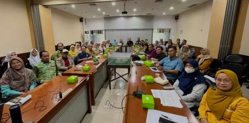 Rapat Rakor persiapan evaluasi cakupan sembilan tatanan kota sehat bersama PD dan stakeholder, di Bappeda Kota Depok, Selasa (03/12/2024). (Foto: Dok Diskominfo Kota Depok)