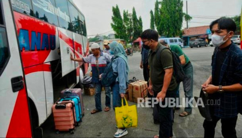 Kemenhub menyelenggarakan program mudik gratis selama Nataru 2024/2025. (Foto: Dok Republika)