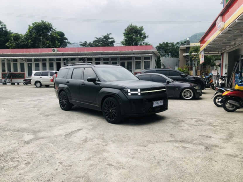 All new Hyundai Santa Fe Midnight Black Matte. Dok. Motoresto.id