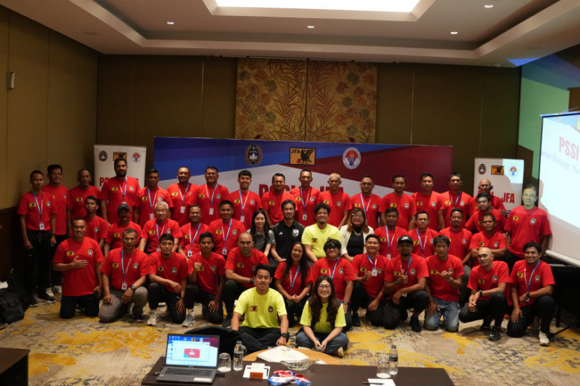 PSSI dan JFA perkuat kerja sama lewat coaching seminar 2024. Foto: PSSI