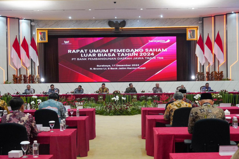 Bank Jatim gelar RUPSLB Tahun 2024 di Ruang Bromo Kantor Pusat Bank Jatim, Surabaya, Rabu (11/12/2024).