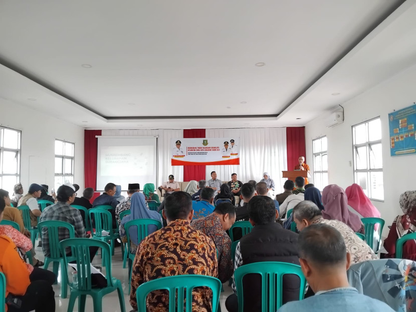 Musrenbang kelurahan di Subangjaya, Kecamatan Cikole Kota Sukabumi, Kamis (12/12/2024).