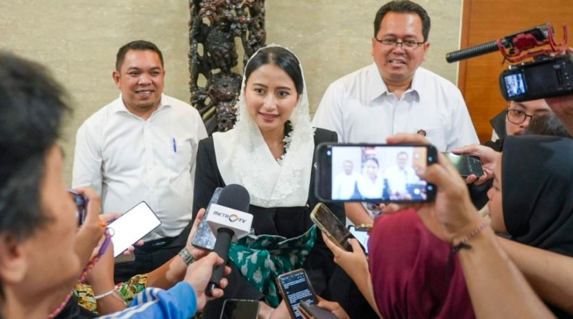 Wamendag Dyah Roro Esti Widya Putri saat jumpa pers di acara gelaran “Belanja di Indonesia Aja (BINA) Diskon 2024” di Auditorium Kementerian Perdagangan, Jakarta, Senin (16/12/2024). (Foto: Dok RUZKA INDONESIA)