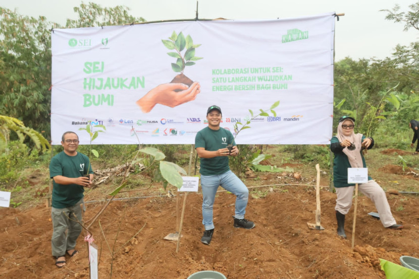 SEI Konversikan karangan bunga menjadi bibit demi penghijauan 