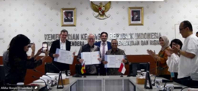 Foto bersama. Kerja Sama Indonesia-Jerman untuk Memperkuat Penanggulangan TBC dan Malaria di Indonesia