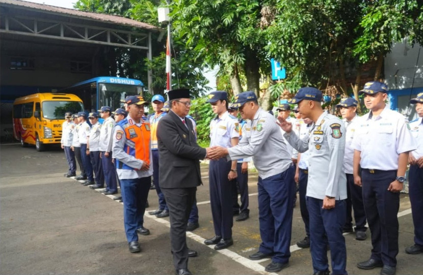 Apel dalam pengamanan Natal dan Tahun baru di kantor Dishub Kota Sukabumi, Senin (24/12/2024).