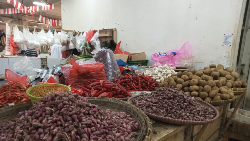 Lapak sayuran di Pasar Pelita Kota Sukabumi.