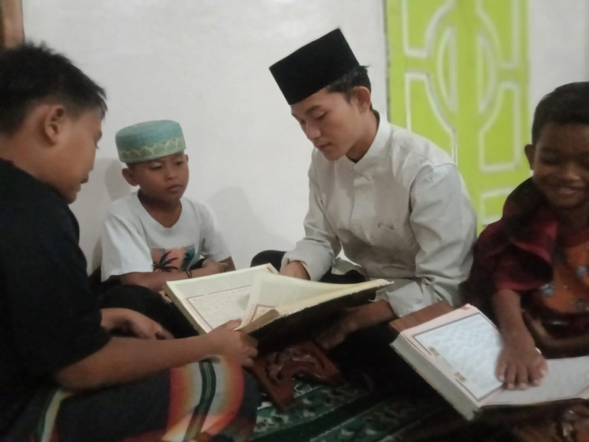 Kisah Ustadz Zulfan: Berdakwah Sambil Ternak Ayam di Pelosok Labuhan Batu Selatan