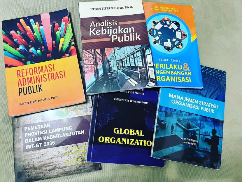 Buku-buku karya Intan Fitri Meutia.