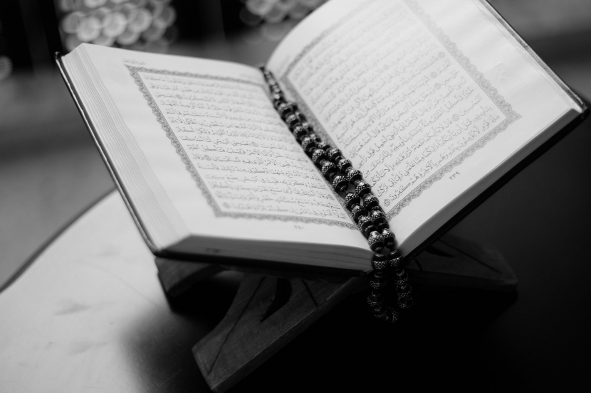 Keutamaan Hari Jum'at perbanyaklah membaca Al Qur'an diantaranya surat Al Kahfi. /pixabay