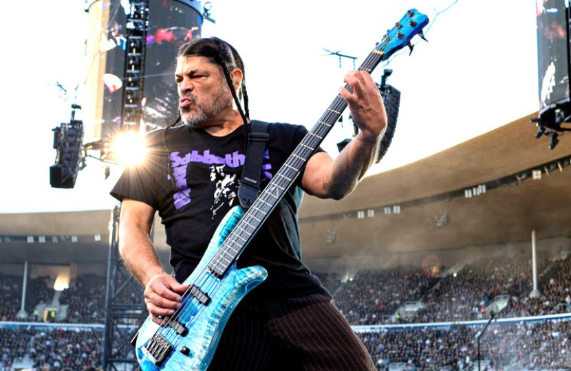 Robert Trujillo Ungkap Alasan Tidak Menulis Banyak Lagu Untuk Mettallica