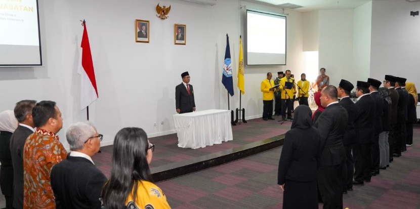 Rektor UI Lantik Direksi RSUI Periode 2025-2029, Ini Nama-nama Direksi yang Baru