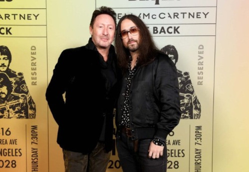 Julian Lennon dan Sean Lennon/Guitar.com/Rich Fury/Getty