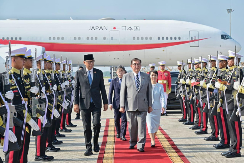 Perdana Menteri Jepang Ishiba Sigeru di Bandara Internasional Soekarno-Hatta, Kota Tangerang, Banten, Sabtu (11/1/2025). Sumber: Seputar Militer