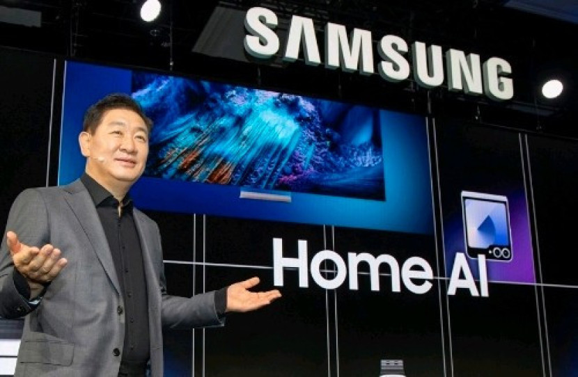 Jong-Hee (JH) Han, Vice Chairman, CEO and Head of Samsung’s Device eXperience (DX) Division, membuka konferensi pers CES 2025 Samsung dengan memperkenalkan road map perusahaan untuk Home AI. (Foto: Dok Samsung)