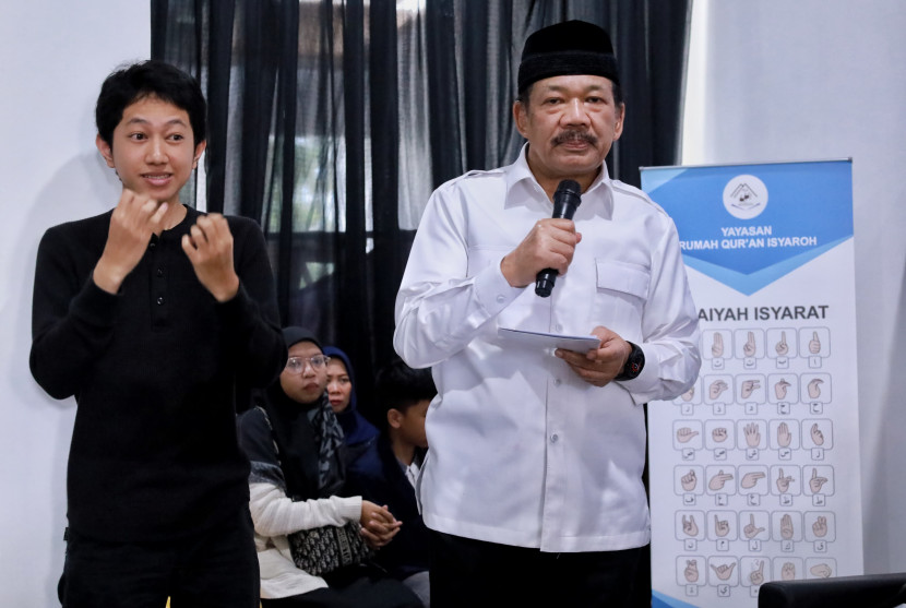 Ketua Baznas RI Noor Achmad sedang berada di Rumah Quran Isyaroh. Dok Istimewa. 