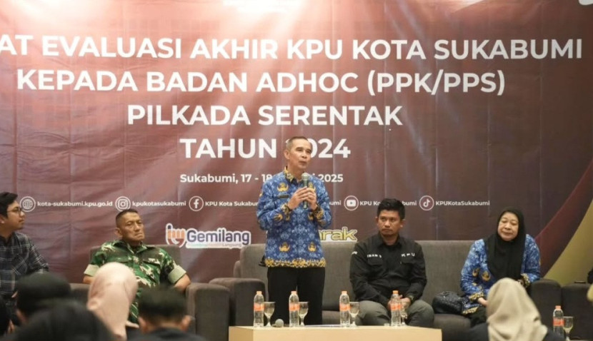 Pj Sekda Kota Sukabumi Hasan Asari menghadiri Rapat Evaluasi Akhir Badan Adhoc oleh KPU pada Pilkada Serentak Tahun 2024 di The Bountie Hotel Kota Sukabumi, Jumat (17/1/2025).