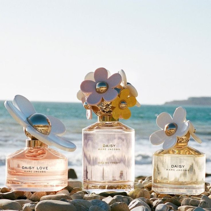 Daisy by Marc Jacobs (sumber: Pinterest/ Imana Sabahova)