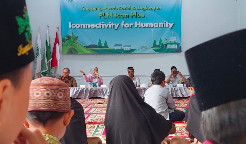 TJSL PT PLN Icon Plus berikan santunan ke Yayasan Panti Asuhan Al Hikmah, Denpasar, Bali. (Foto: Dok PT PLN Icon Plus)