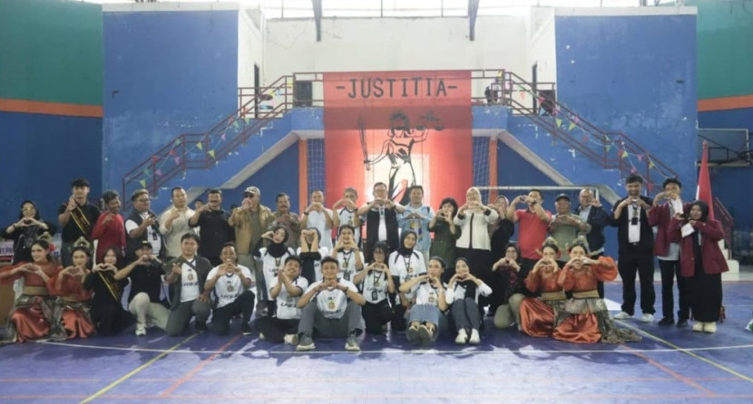 Turnamen Futsal STH Cup 2025 tingkat SMA/MA/SMK/Sederajat se-Kota dan Kabupaten Sukabumi yang digelar Sekolah Tinggi Hukum Pasundan di GOR Suryakencana Kota Sukabumi, Sabtu (25/1/2025).