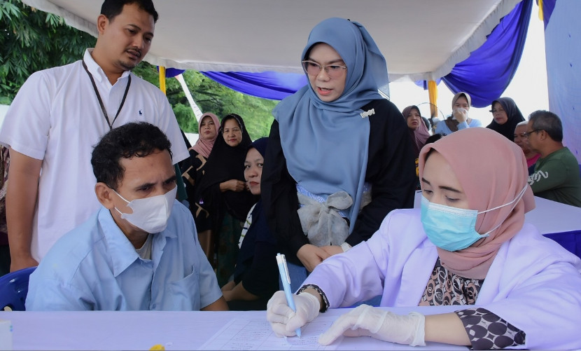 Pengobatan gratis Klinik Sehati Pusri 2025. (FOTO: Humas Pusri)