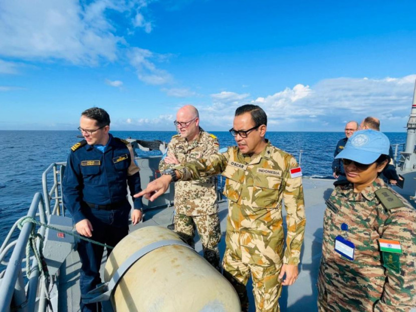 Letkol Laut (P) Oscar Johanes Novie pimpin inspeksi COE di atas Kapal Perang Turki. Foto: TNI AL