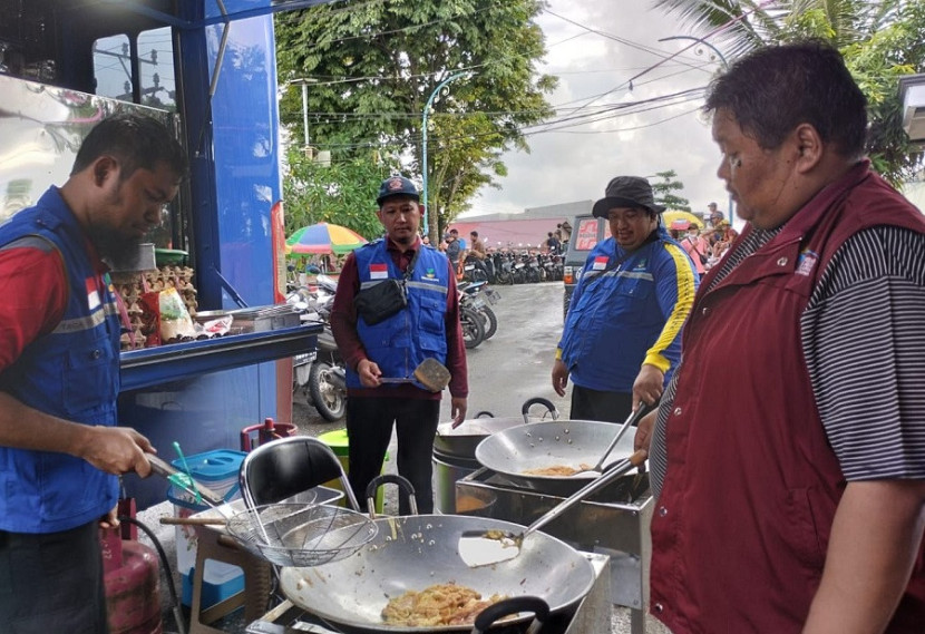 Dapur umum Dinsos Kaltim, diharapkan bisa ringankan beban warga terdampak banjir. (Pemprov)