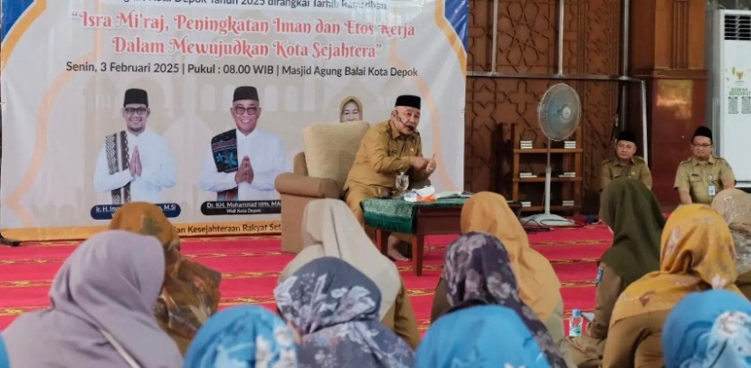 Wali Kota Depok, Mohammad Idris dalam acara Isra Miraj di Masjid Balai Kota Depok. (Foto: Diskominfo Kota Depok)