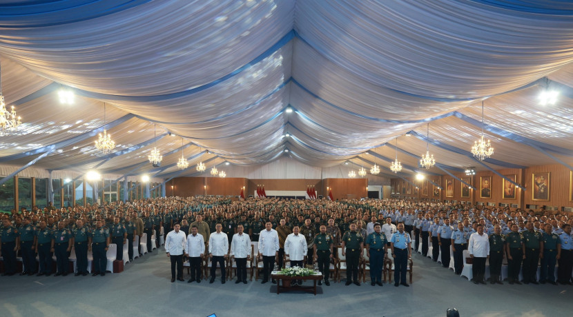 Presiden Prabowo Subianto menghadiri Apel Dansat TNI di Istana Bogor, Jumat (7/2/2025). Sumber: Seputar Militer