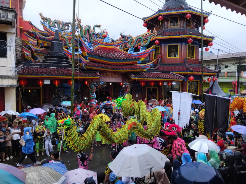 Perayaan Cap Go Meh 2025 di depan Vihara Widhi Sakti Kota Sukabumi, Selasa (18/2/2025).