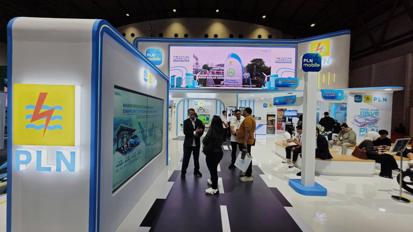 Suasana booth PLN pada IIMS 2025 di JIEXPO, Jakarta. (Foto: Dok Rizka Indonesia/PLN) 