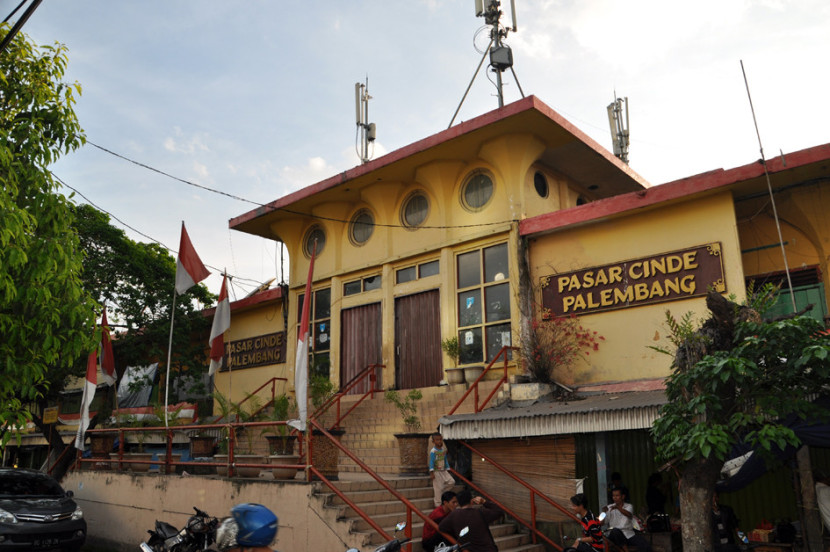 Cagar Budaya Pasar Cinde dengan desain arsitek Herman Thomas Karsten yang tinggal kenangan karena telah diruntuhkan. (FOTO: Maspril Aries)