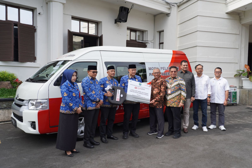 Bank Jatim serahkan bantuan CSR ke Pemkot Malang