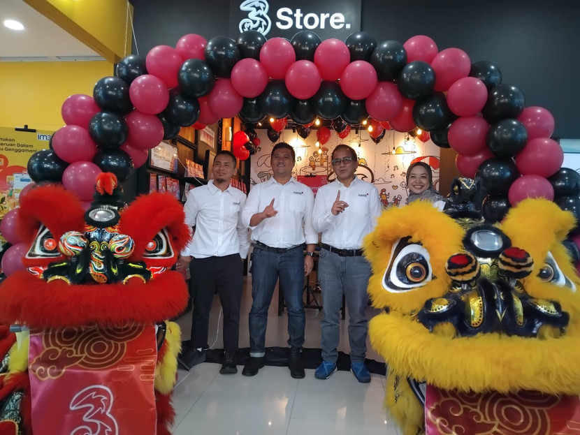 Peresmian 3Store Sukabumi di Jalan Suryakencana, Kecamatan Cikole, Kota Sukabumi, Rabu (26/2/2025).