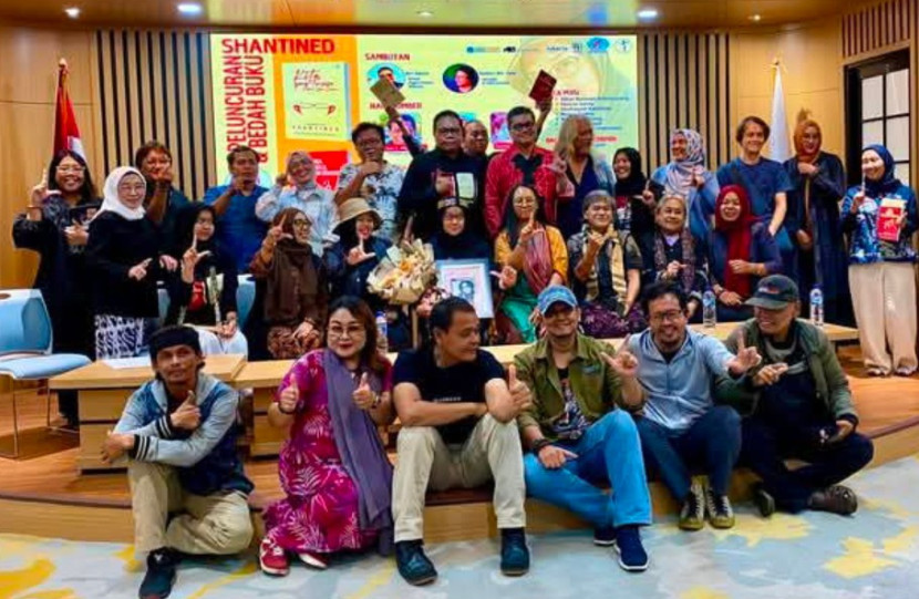 Peluncuran 2 buku karya Shantined di Pusat Dokumentasi HB Jassin, Taman Ismail, Marzuki (TIM) Jakarta pada 27 Februari 2025. (Foto: Dok RUZKA INDONESIA) 