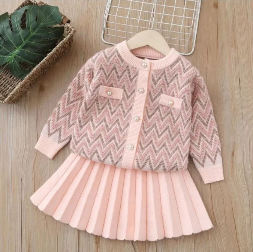 Setelan anak perempuan (sumber: Shopee/ Zahra Store (Zahrasydl))
