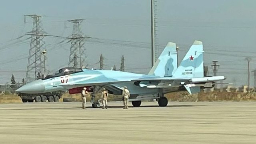 Jet tempur Sukhoi Su-35 milik Rusia di Pangkalan Udara Hmeimim, Suriah. Sumber: Bulgarian Military