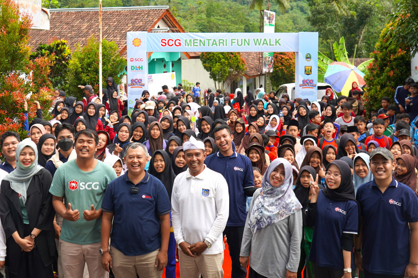 Fun walking yang diadakan pada 31 Januari 2025 di Desa Wangunreja dan 6 Februari di Desa Sukamaju, Kabupaten Sukabumi dalam rangka SCG Mentari (Menjaga Lingkungan Tetap Lestari-red).