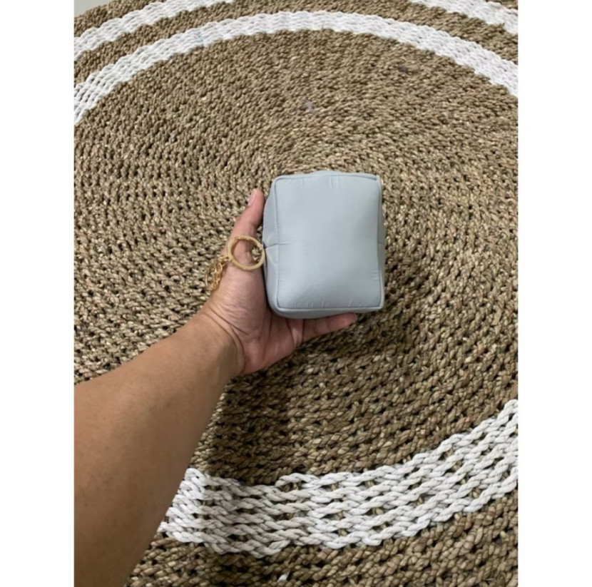 Mukena travel parasut (sumber: Shopee/ Rush Collection)