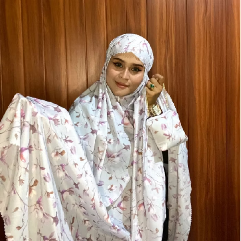 Mukena dewasa motif shofwah (sumber: Shopee/ Key Store Fashion)