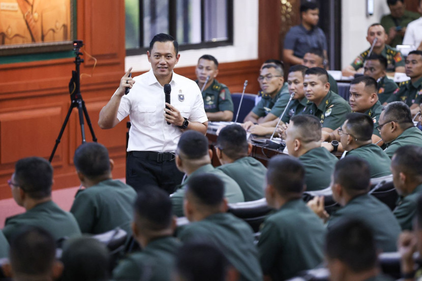 Menko IPK Agus Harimurti Yudhoyono (AHY) di Seskoad, Kota Bandung, Senin (10/3/2025). Sumber: Seputar Militer