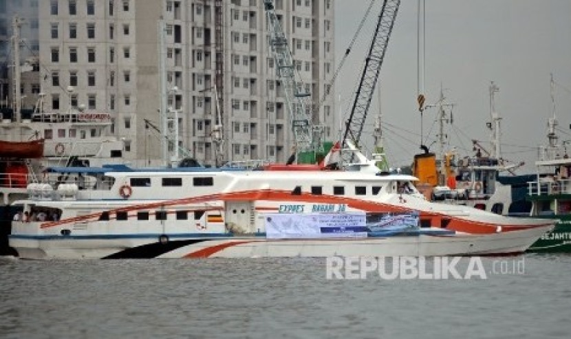 Kapal milik Express Bahari. Sumber: Republika/ Prayogi