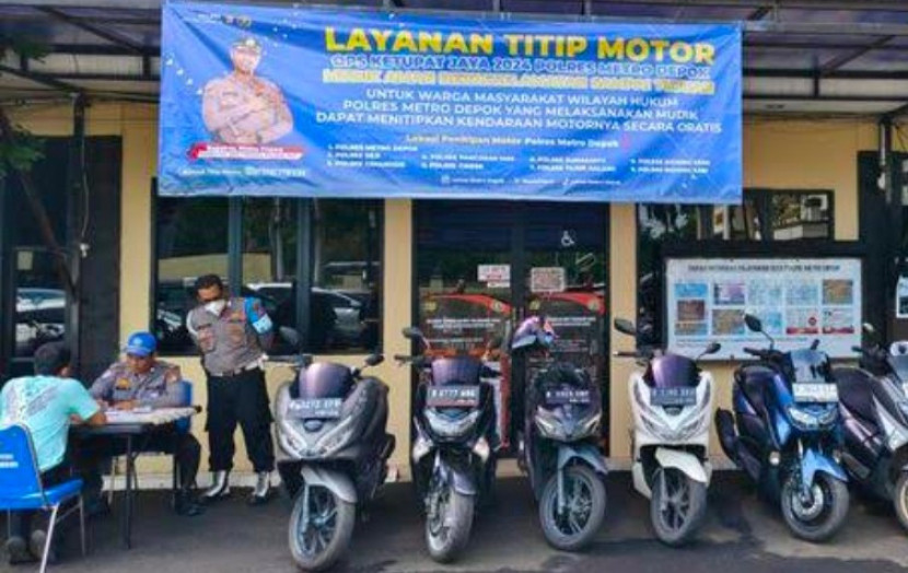 Layanan penitipan motor warga yang mudik di Polrestro Depok. (Foto: Dok RUZKA INDONESIA) 