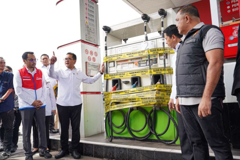 Penyegelan SPBU di Jalan Alternatif Sentul, Kabupaten Bogor, Jawa Barat. (Foto: Dok Pertamina Patra Niaga)