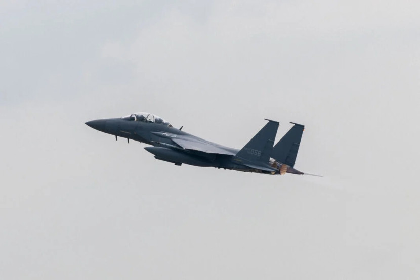 Jet F-15K Slam Eagle adalah varian F-15E Eagle yang dioperasikan oleh Angkatan Udara Republik Korea (ROKAF). Sumber:Calah Thompson