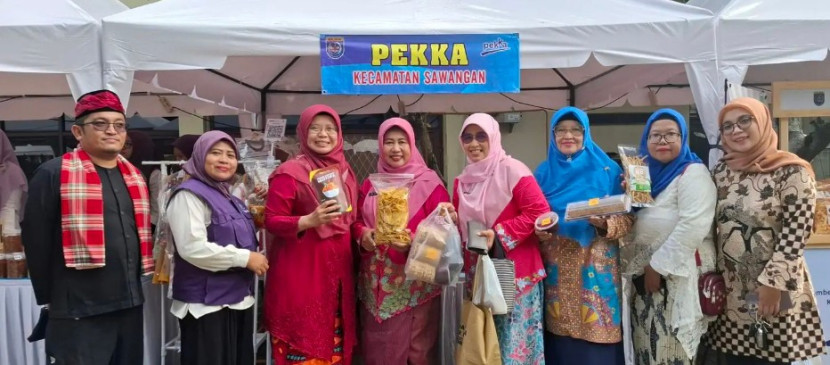 Pemkot Depok mengajak ASN dan masyarakat Kota Depok untuk mengutamakan produk lokal untuk kebutuhan Idul Fitri. (Foto: Dok Diskominfo Kota Depok) 